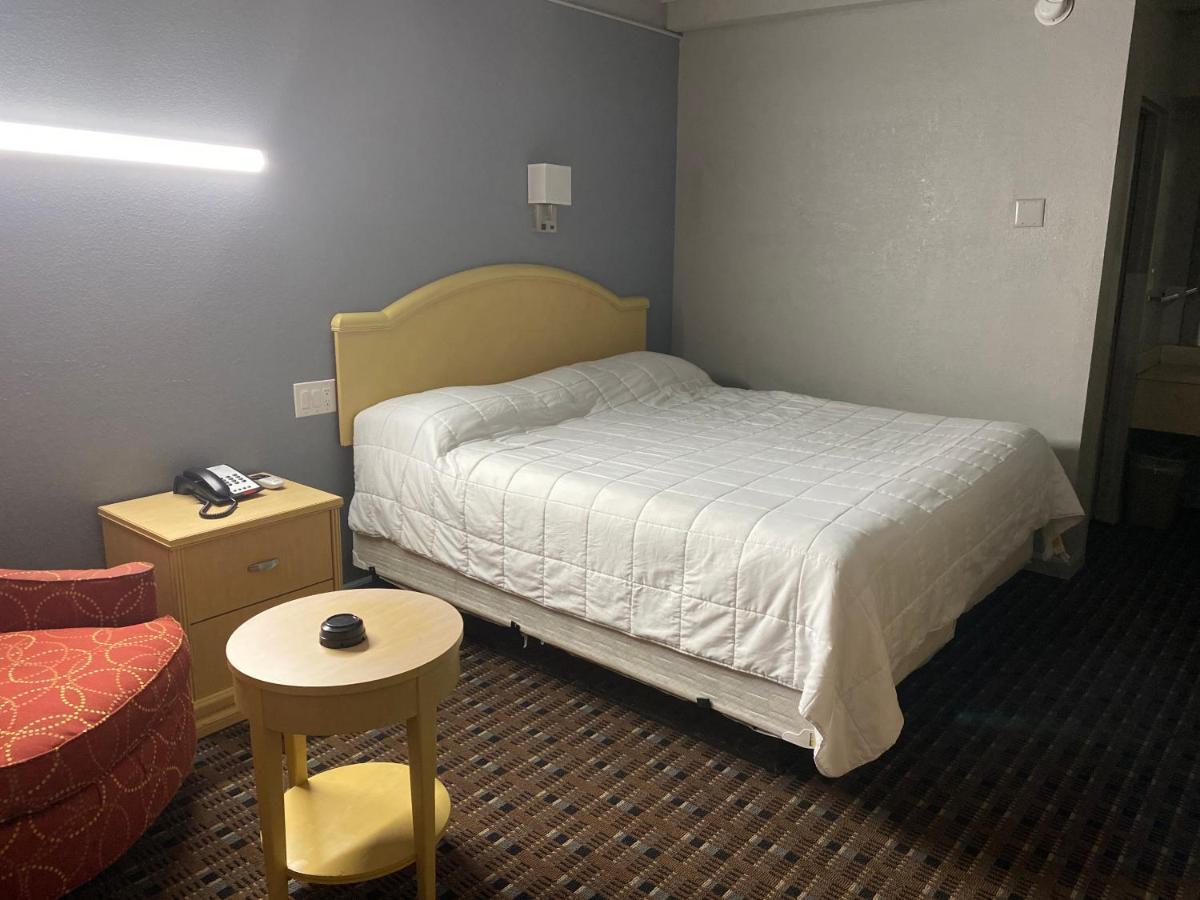 Oxford Inn, Lincoln Blvd 오클라호마시티 외부 사진